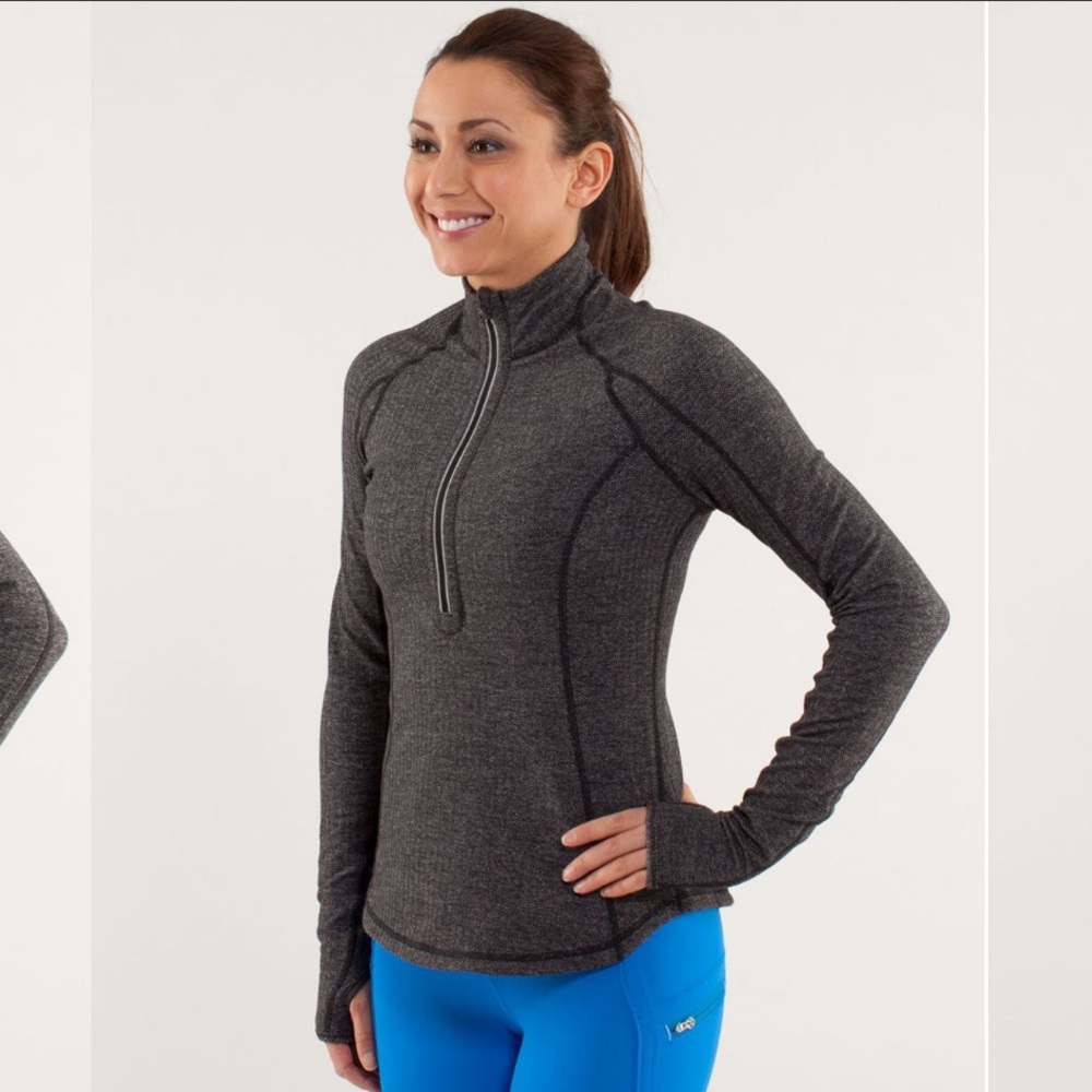 Lululemon Run: U-Turn Pullover
Black /‎ Heathered Coal